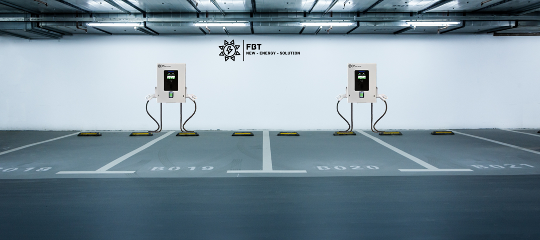 Supercharger 60 KW 2-Ladepunkte / DC Ladestation 60KW / Schnellladegerät 60KW / BLACKBOX-DC-DUO / Eichrechtskonform