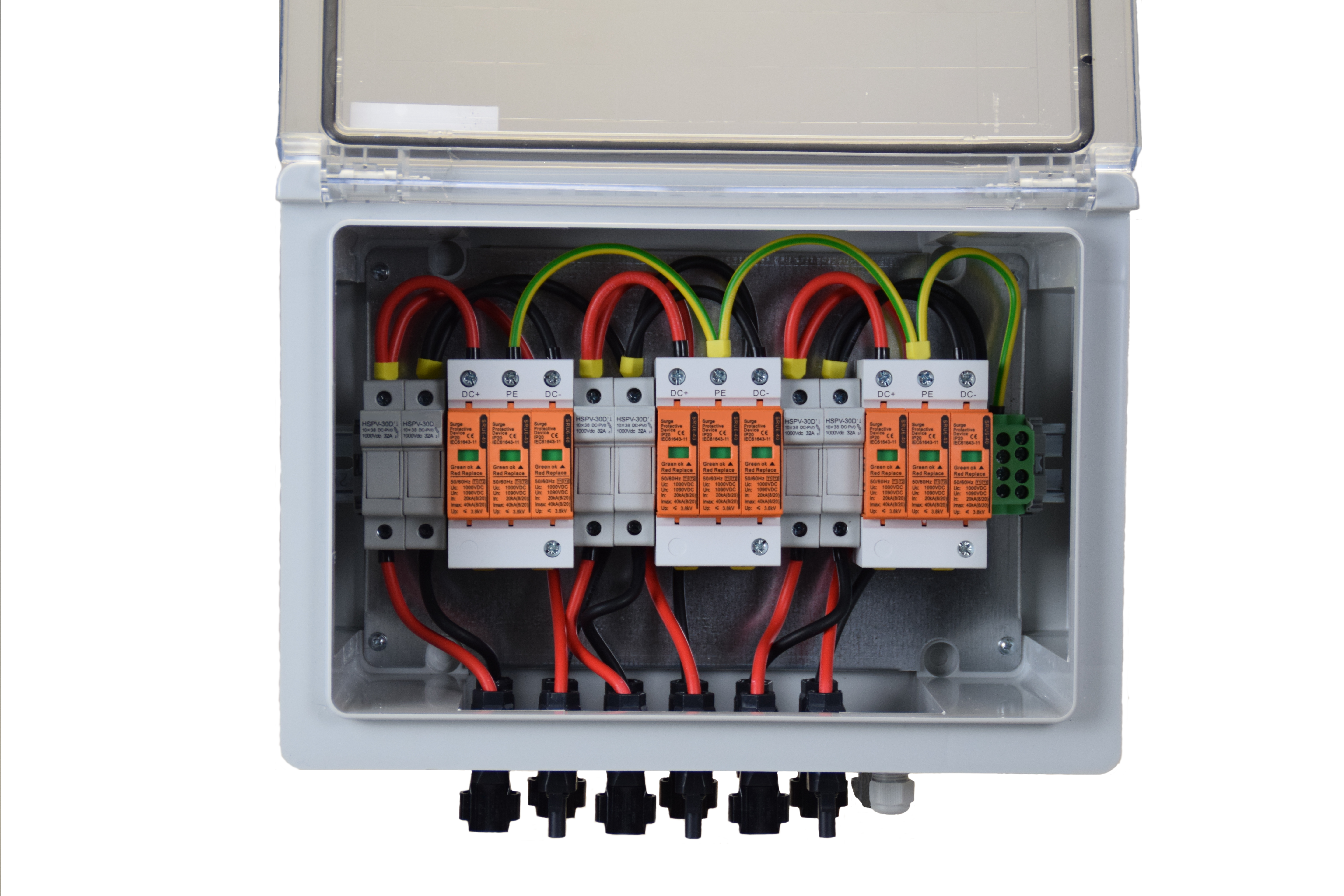 SOLAR GENERATOR-ANSCHLUSSKASTEN / DC 3-STRING / Inkl. Vorsicherung / T1+T2 / T2 / MC 4-Steckvariante / ÜBERSPANNUNGSSCHUTZ