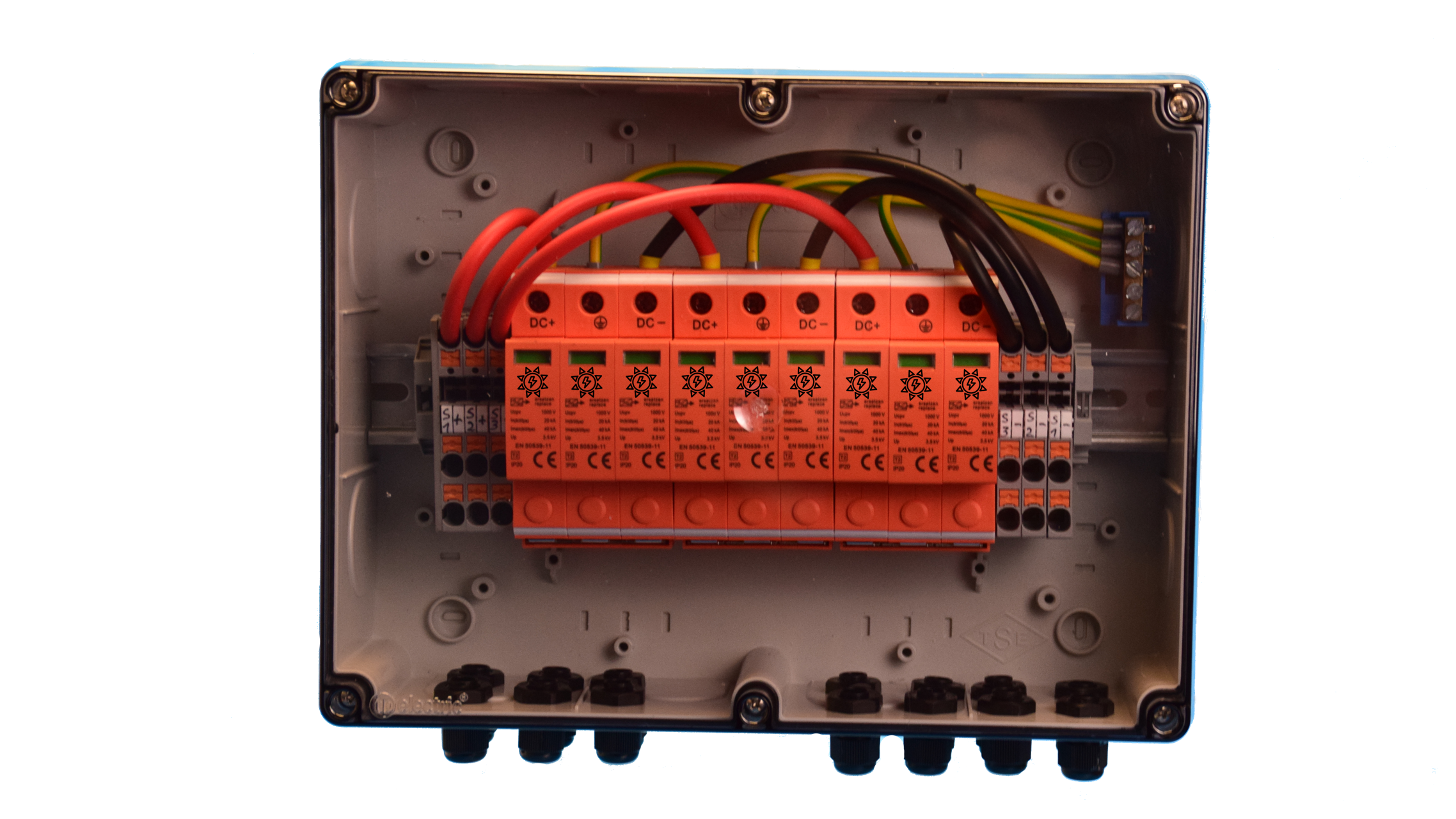 SOLAR GENERATOR-ANSCHLUSSKASTEN / Profi-Line / DC 3-STRING / T1+T2 / T2 / 3x Überspg. Schutz