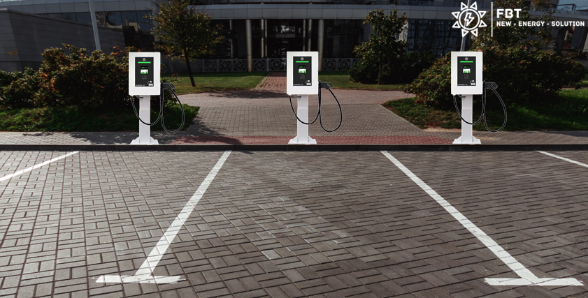 Supercharger 30 KW / DC Ladestation 30 KW / Schnellladegerät / BLACKBOX-DC